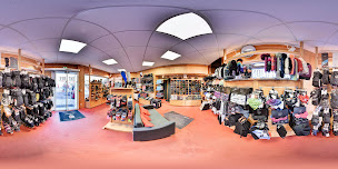 Photo n°16 de Richard 3 Sports / Ski Republic - Alpe d'Huez à Huez ()