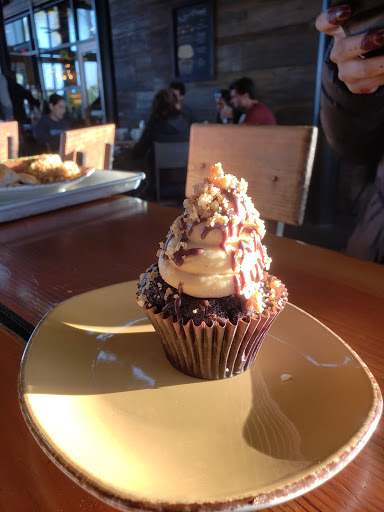 Shopping Mall «La Jolla Village Square», reviews and photos, 8657 Villa La Jolla Dr, La Jolla, CA 92037, USA