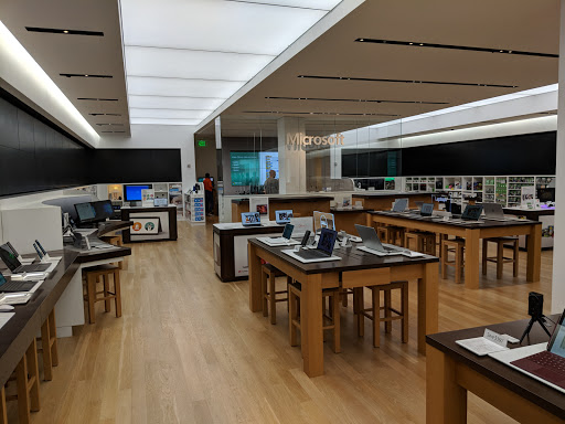 Electronics Store «Microsoft Store - The Westchester», reviews and photos, 125 Westchester Ave, White Plains, NY 10601, USA