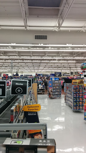 Discount Store «Walmart», reviews and photos, 465 Bridgeport Ave, Shelton, CT 06484, USA