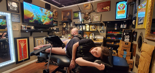 Tattoo Shop «Pens and Needles Tattoo Studio», reviews and photos, 1314 Airline Dr, Bossier City, LA 71112, USA