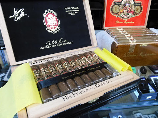 Tobacco Shop «Tobacco Town», reviews and photos, 17108 Fort St, Riverview, MI 48193, USA