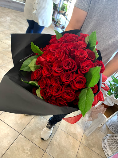 Florist «The Flower Shop», reviews and photos, 10530 Magnolia Ave, Riverside, CA 92505, USA