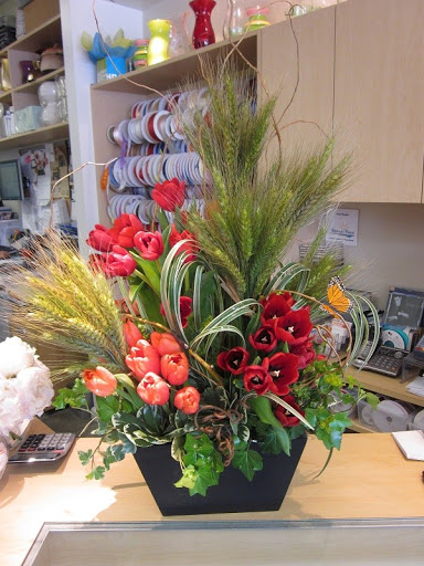 Florist «BeMine Florist», reviews and photos, 1734 Aviation Blvd, Redondo Beach, CA 90278, USA