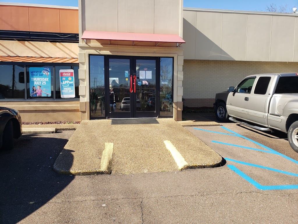 Dairy Queen Grill & Chill 39056