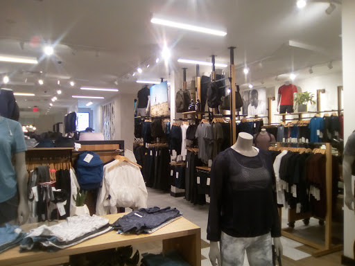 Sportswear Store «lululemon», reviews and photos, 7835 Girard Ave, La Jolla, CA 92037, USA