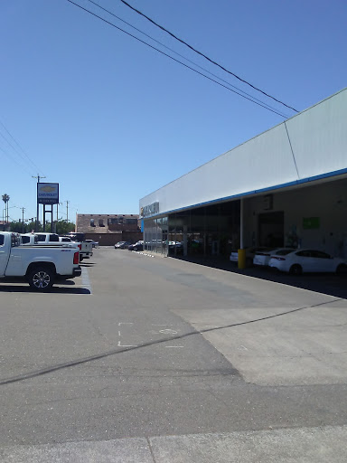 Used Car Dealer «McConnell Chevrolet», reviews and photos, 1395 Healdsburg Ave, Healdsburg, CA 95448, USA