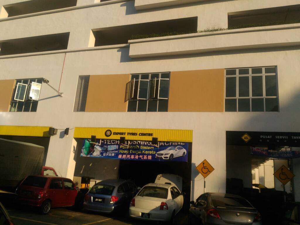 EXPERT TYRES CENTRE SDN BHD
