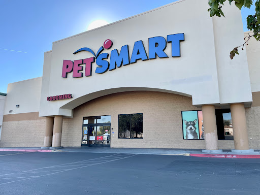 Pet Supply Store «PetSmart», reviews and photos, 1321 W Craig Rd, North Las Vegas, NV 89032, USA