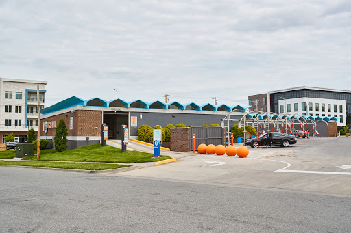 Car Wash «Big Splash Car Wash», reviews and photos, 8100 Metcalf Ave, Overland Park, KS 66204, USA