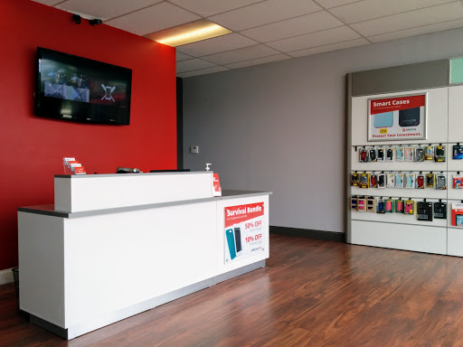 Electronics Repair Shop «uBreakiFix», reviews and photos, 10 Willow Rd #4, Maple Shade Township, NJ 08052, USA