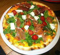 Pizza du Restaurant italien Piazza Gusto - Maussane les Alpilles - n°7