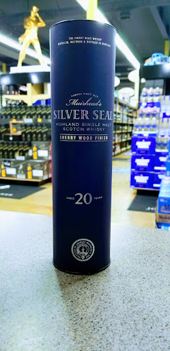 Wine Store «Hudson Wine Co», reviews and photos, 865 Roosevelt Ave, Secaucus, NJ 07094, USA