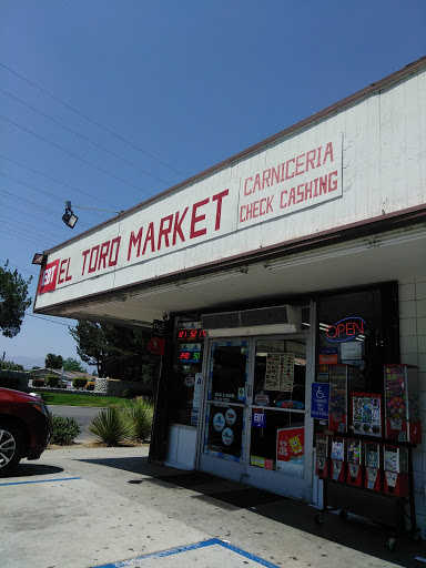 El Toro Market, 10775 Hole Ave, Riverside, CA 92505, USA, 