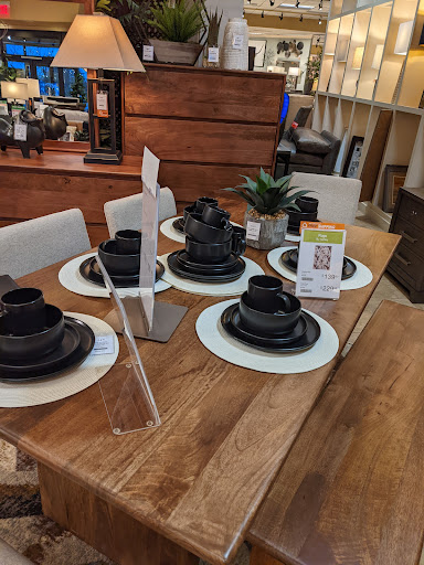 Furniture Store «Ashley Furniture HomeStore», reviews and photos, 2508 S 38th St, Tacoma, WA 98409, USA