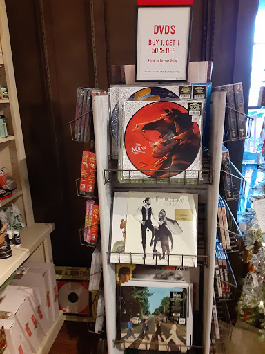 American Restaurant «Cracker Barrel Old Country Store», reviews and photos, 4210 Marlane Dr, Grove City, OH 43123, USA