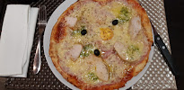 Pizza du Restaurant Au Comptoir Des Viandes à Montagnat - n°4