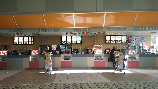 Movie Theater «Regal Cinemas New Albany 16», reviews and photos, 300 Professional Ct, New Albany, IN 47150, USA