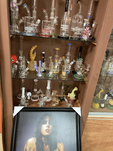 Tobacco Shop «Discount Cigarettes & Gifts», reviews and photos, 1800 E Grand Ave, Grover Beach, CA 93433, USA