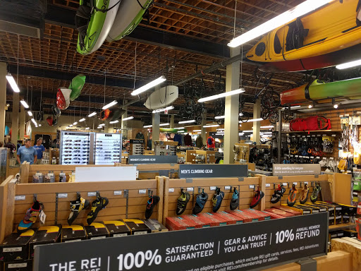 Camping Store «REI», reviews and photos, 3509 Carlin Springs Rd, Falls Church, VA 22041, USA
