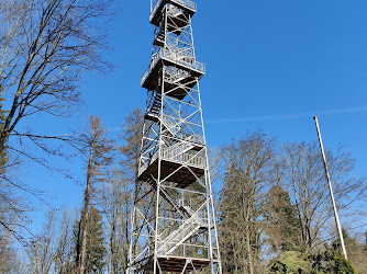 Maiengrün Turm