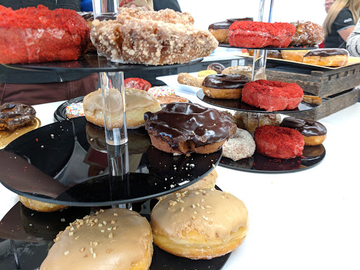 Donut Shop «Do-Rite Donuts & Coffee», reviews and photos, 50 W Randolph St, Chicago, IL 60601, USA