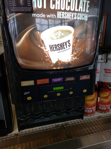 Convenience Store «Kum & Go», reviews and photos, 1605 E Kearney St, Springfield, MO 65803, USA