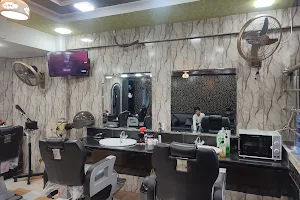 Deluxe Zone Hair Beauty Salon F10 image