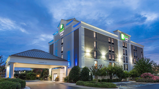 Holiday Inn Express & Suites Wilmington-University Ctr, an IHG Hotel