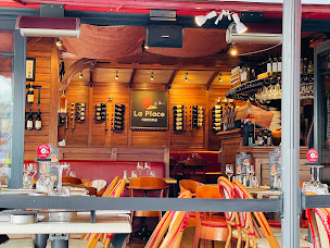 Photo n°37 de La Place Restaurant Cancale à Cancale ()