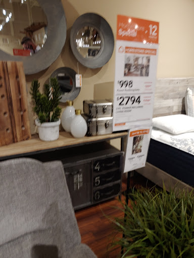 Furniture Store «Ashley HomeStore», reviews and photos, 9951 Interstate Commerce Dr, Fort Myers, FL 33913, USA