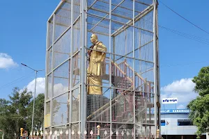 Pasumpon Thevar Statue பசும்பொன் தேவர் சிலை image