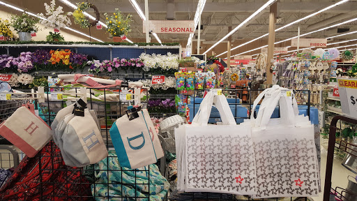 Craft Store «A.C. Moore Arts and Crafts», reviews and photos, 5800 Crossroads Cir, Falls Church, VA 22041, USA