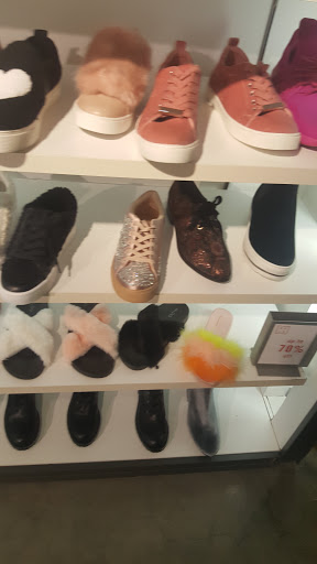 Shoe Store «Aldo Shoes», reviews and photos, 751 Collins Ave, Miami Beach, FL 33139, USA