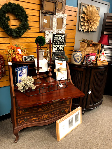 Consignment Shop «Seconds Best Consignment», reviews and photos, 41 Main St, Akron, NY 14001, USA