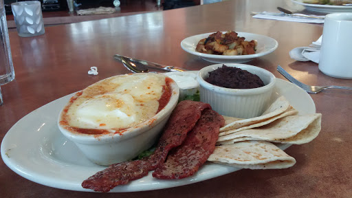 Gourmet Grocery Store «Beans & Barley», reviews and photos, 1901 E North Ave, Milwaukee, WI 53202, USA