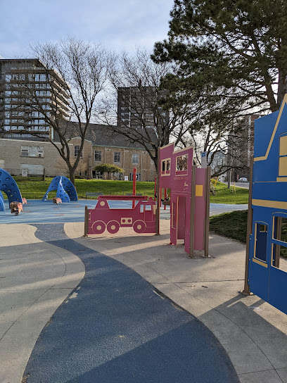 Port Credit Memorial Park Playground