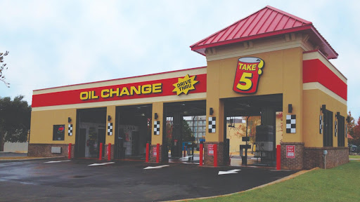 Oil change service Richmond