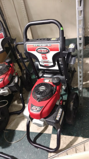 Discount Store «Robinson Salvage», reviews and photos, 1300 Bankhead Hwy, Carrollton, GA 30116, USA