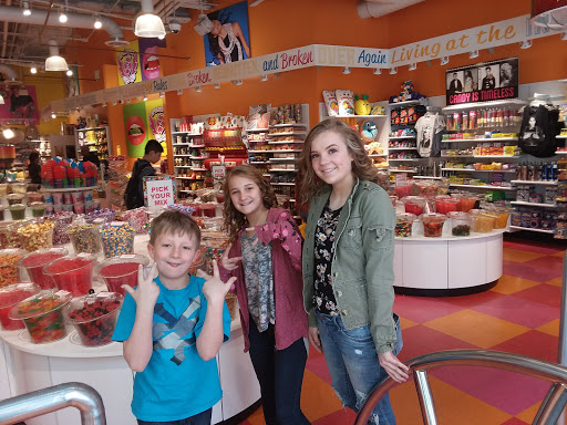 Shopping Mall «Denver Pavilions», reviews and photos, 500 16th St, Denver, CO 80202, USA