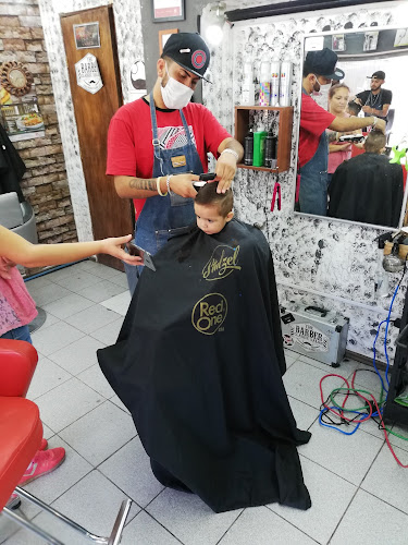 Opiniones de The Barber Clasicc Salon en Lampa - Centro comercial
