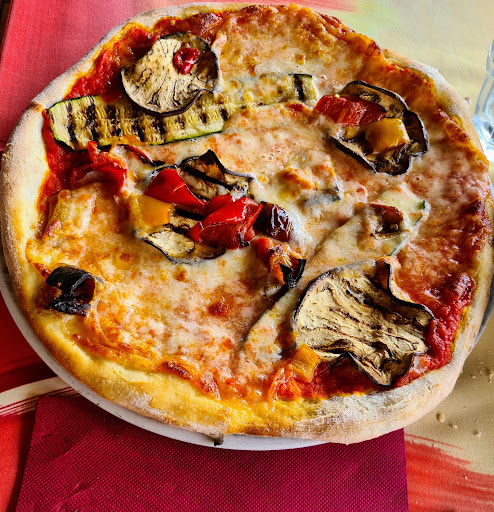 Ristorante Pizzeria Snoopy Di Cavagna Nadia E C. S.N.C in Serina, Provincia di Bergamo