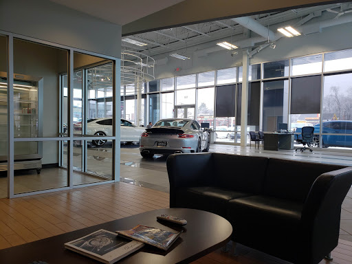 Used Car Dealer «Ultimo Motorsports», reviews and photos, 150 Ogden Ave, Westmont, IL 60559, USA
