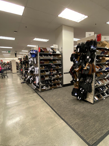 Department Store «Nordstrom Rack Beverly Connection», reviews and photos, 100 N La Cienega Blvd, Los Angeles, CA 90048, USA