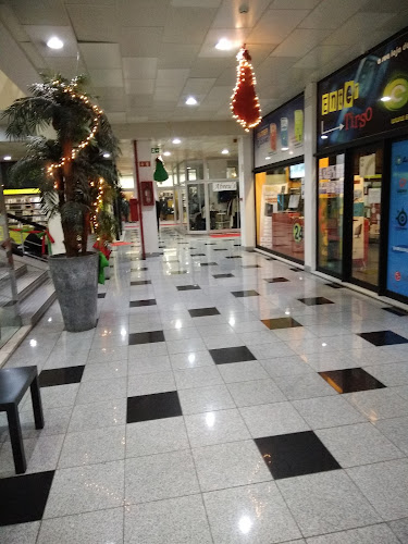 Centro Comercial dos Carvalhais - Santo Tirso