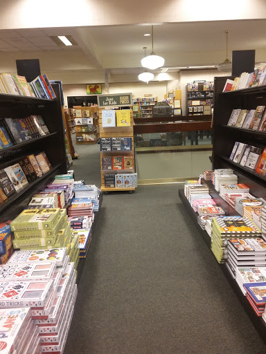 Barnes & Noble image