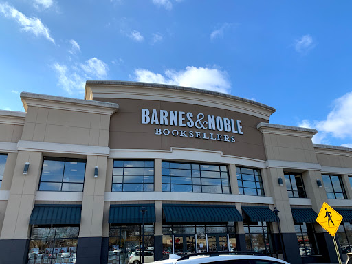 Shopping Mall «Menlo Park Mall», reviews and photos, 55 Parsonage Rd, Edison, NJ 08837, USA