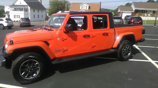 Car Dealer «Rentschler Chrysler-Jeep Dodge», reviews and photos, 255 N Walnut St, Slatington, PA 18080, USA