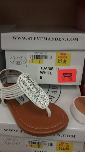 Shoe Store «Shoe Dept.», reviews and photos, 6635 Winchester Blvd, Canal Winchester, OH 43110, USA