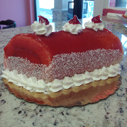 Bakery «The Cake House of Melbourne Bakery», reviews and photos, 1898 N Wickham Rd, Melbourne, FL 32935, USA